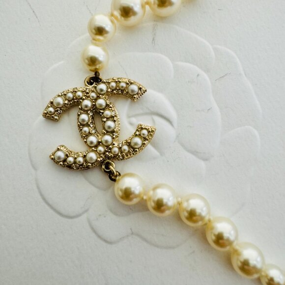 Authentic Chanel CC Pearl Choker Necklace 100th Anniversary Limited Edition - Picture 9 of 10